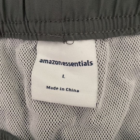 Amazon Essentials Men’s Lined Swim Trunks NWT Size L - Picture 3 of 4